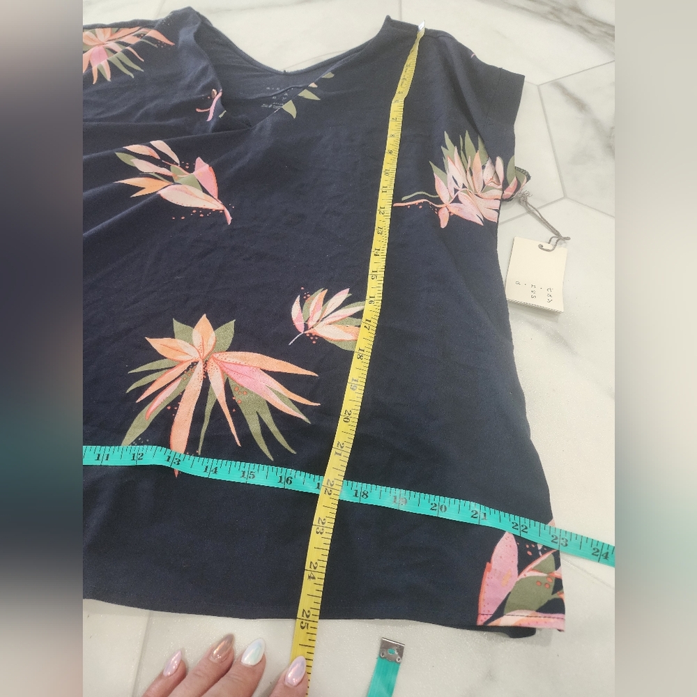 A.n.deawy, NWTO, Women's size Large vneck blue blouse with floral print. - Picture 9 of 11
